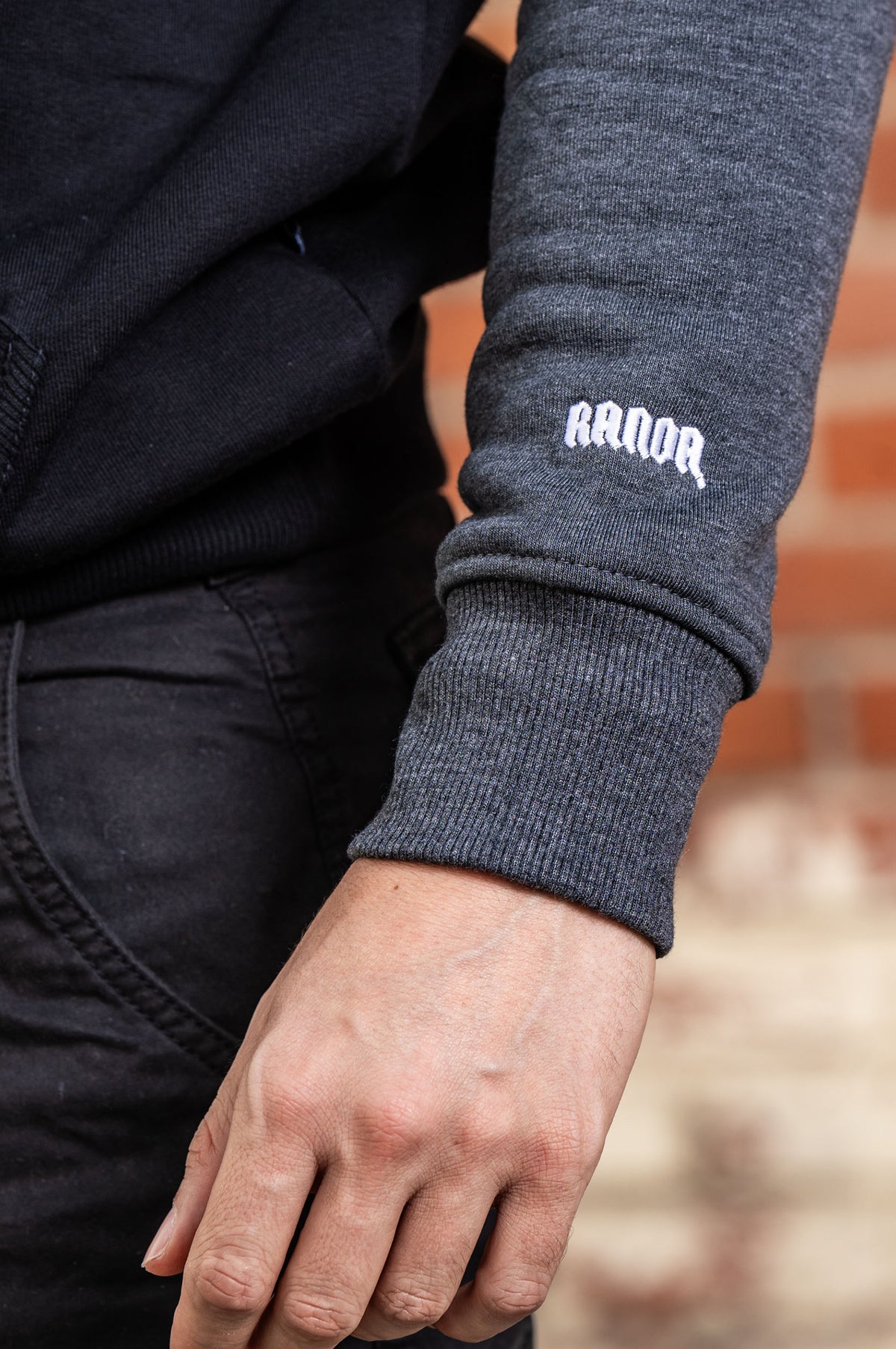 DPWU HOODIE