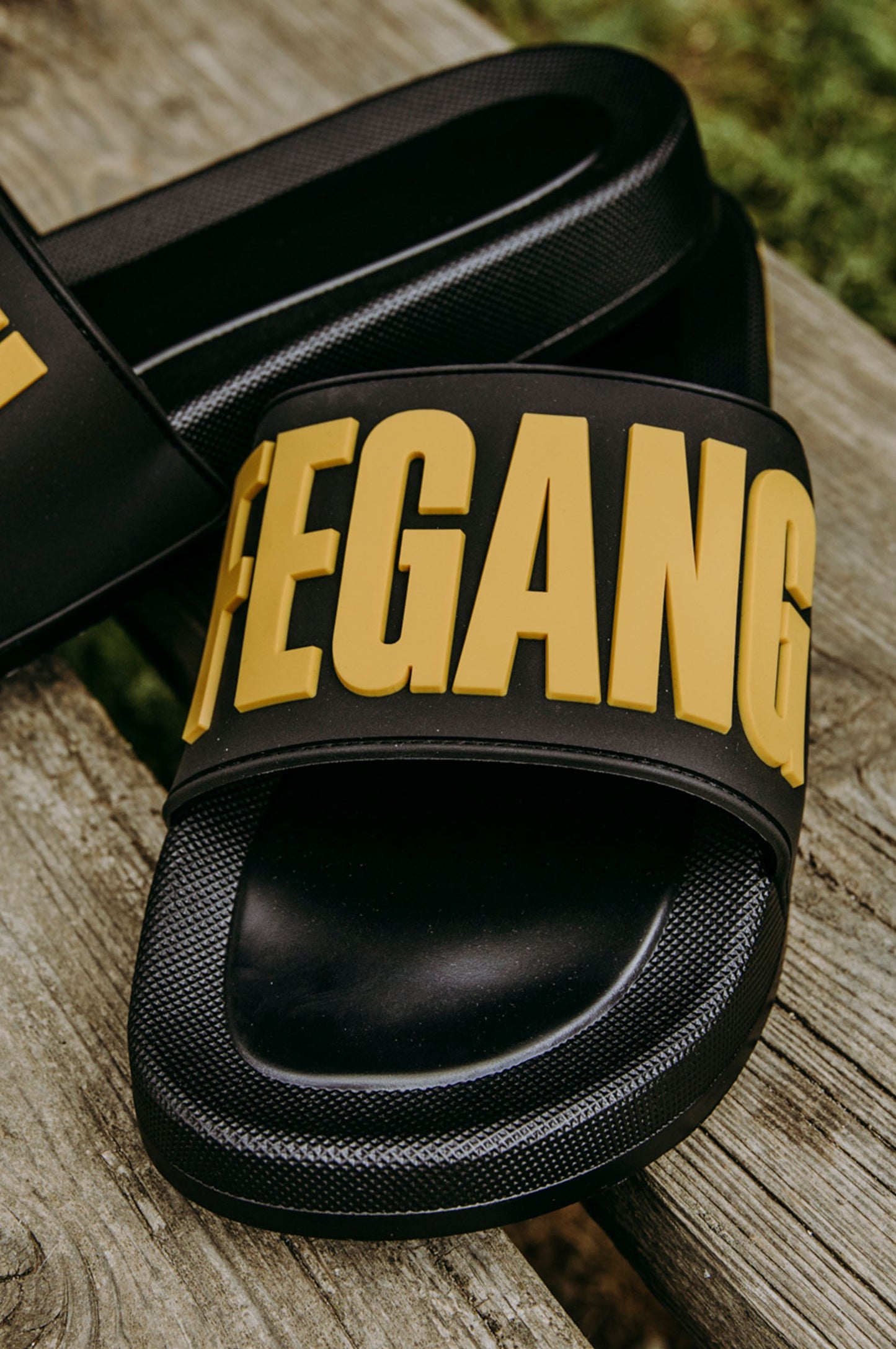 THEKNIFEGANG SLIDES