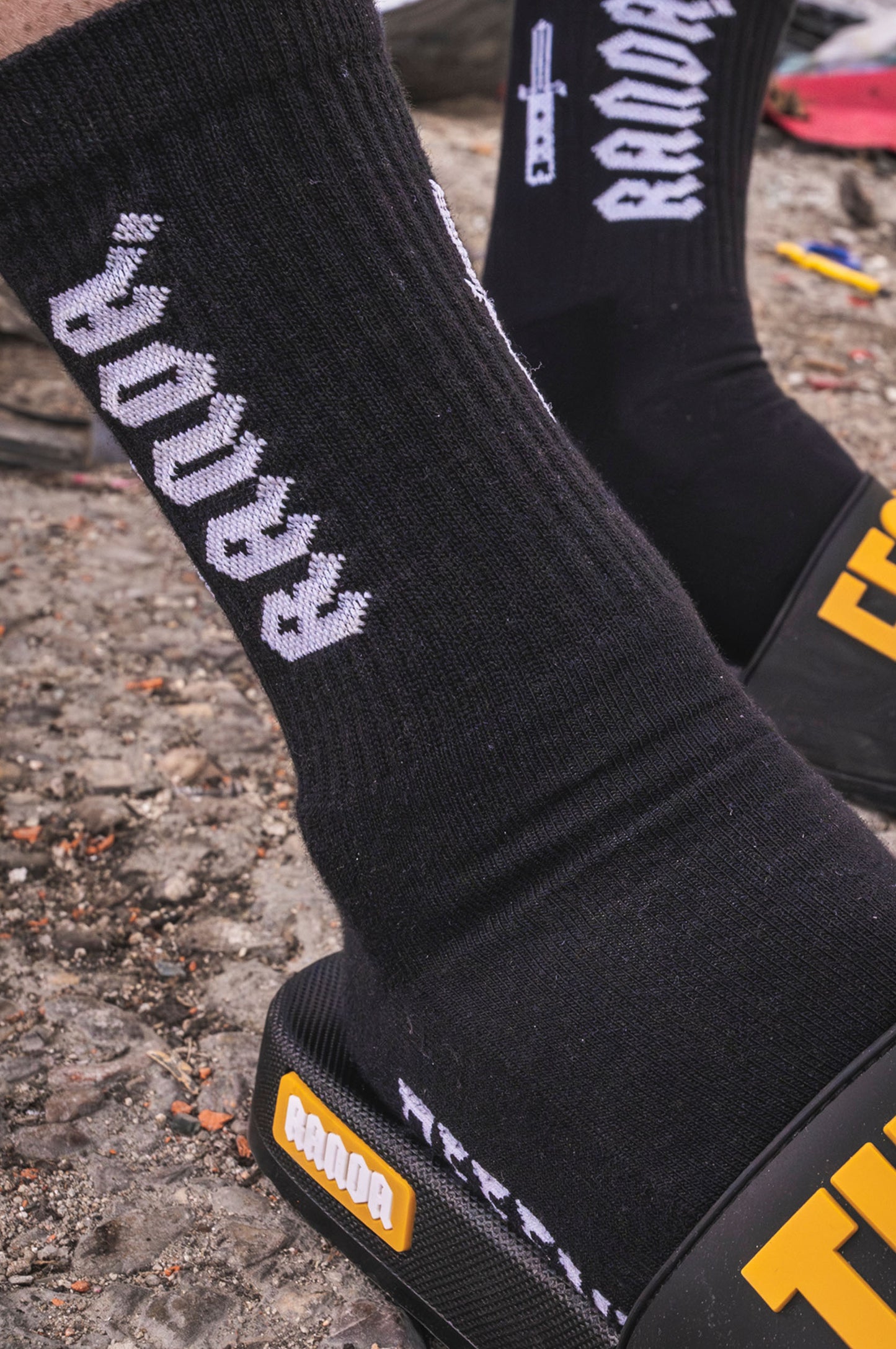 BLACKOUT SOCKS