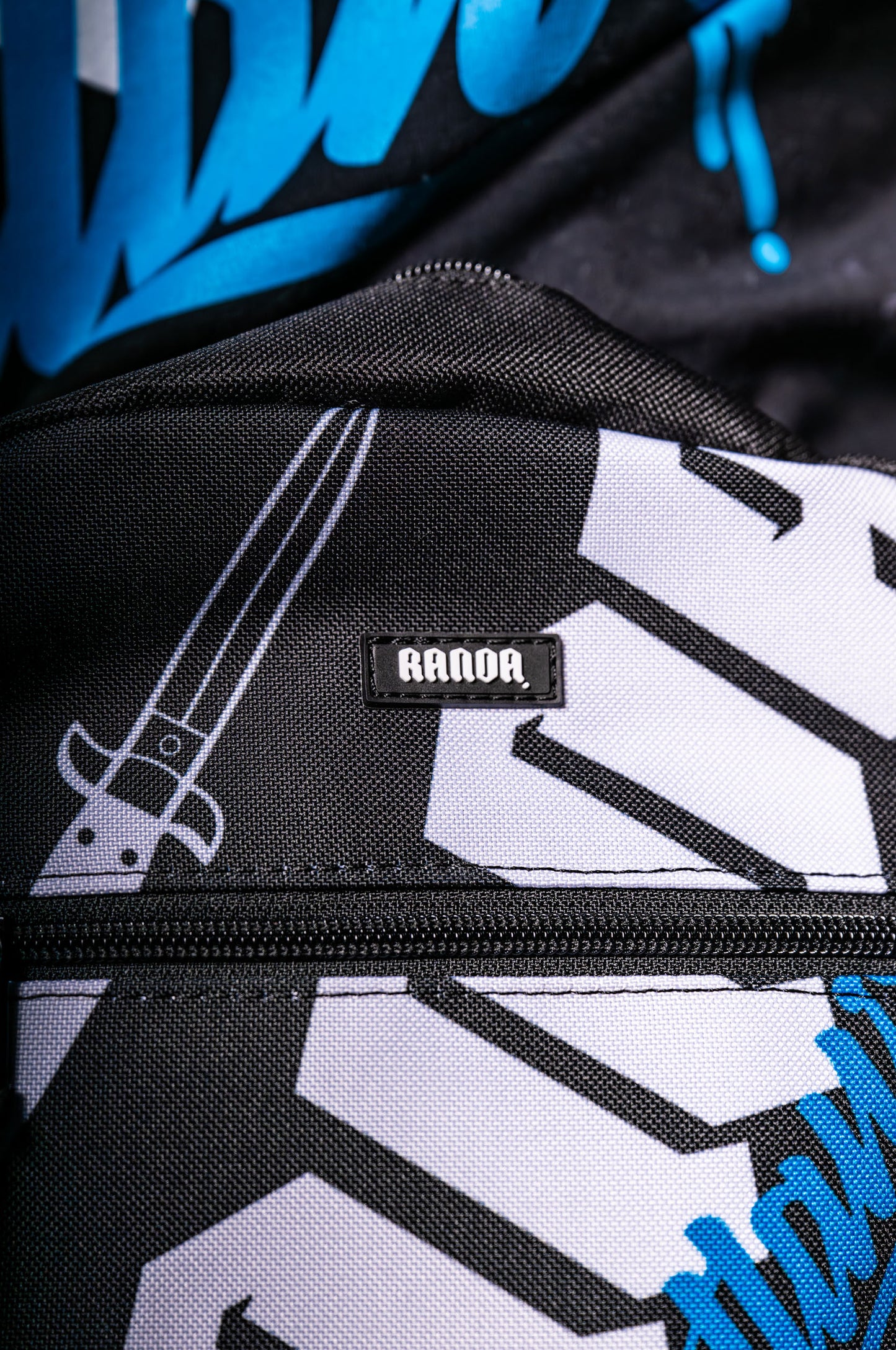 OUTLAWS SHOULDER BAG