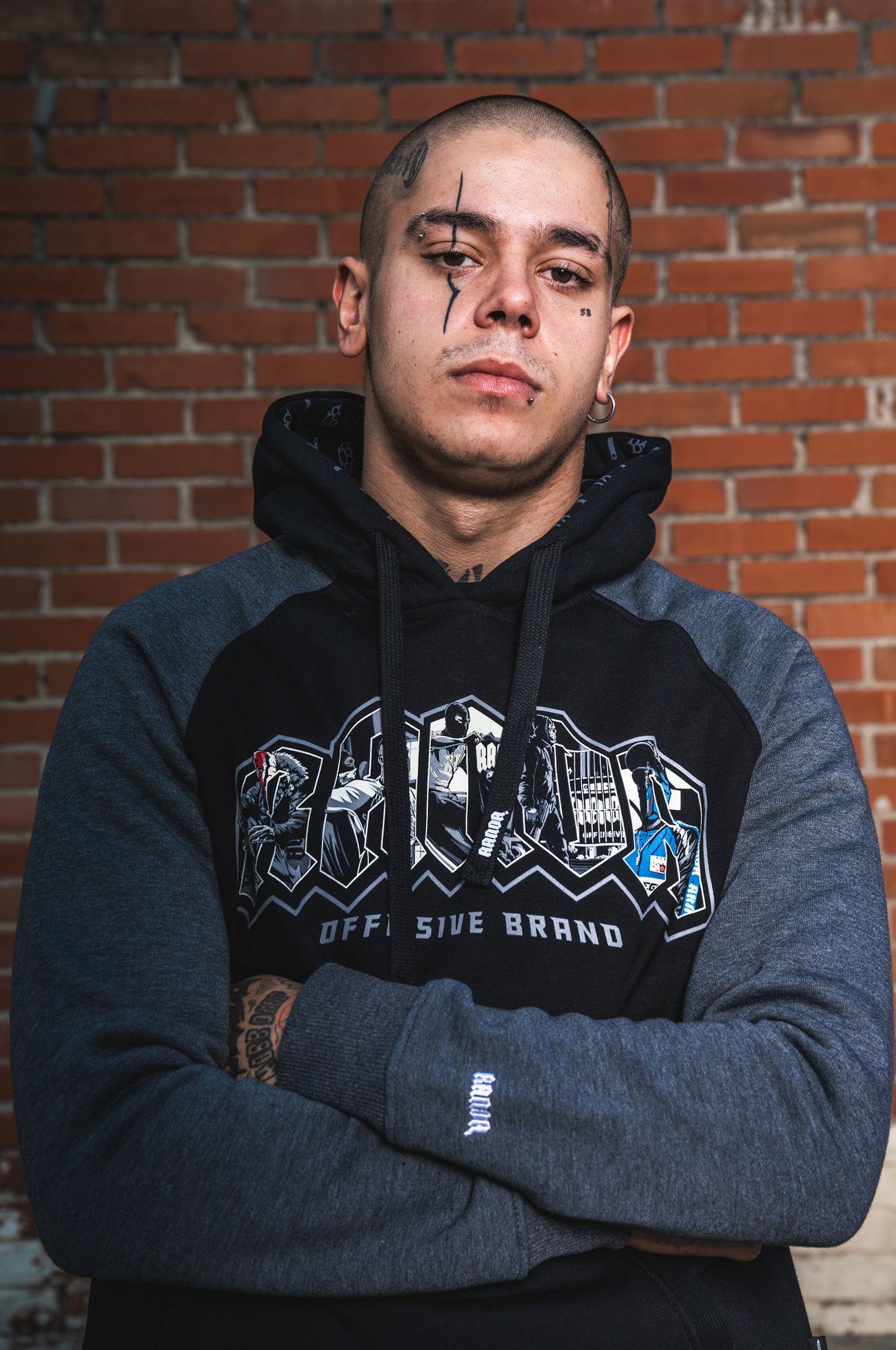 DPWU HOODIE