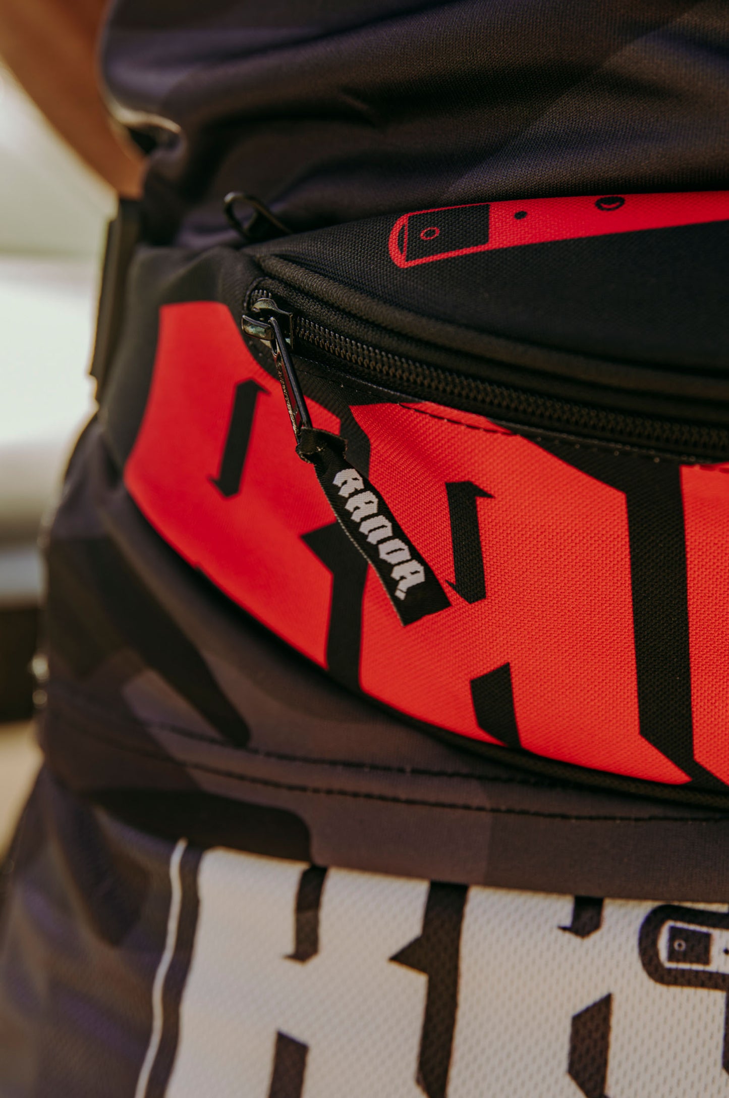 DAMAGE BELTBAG