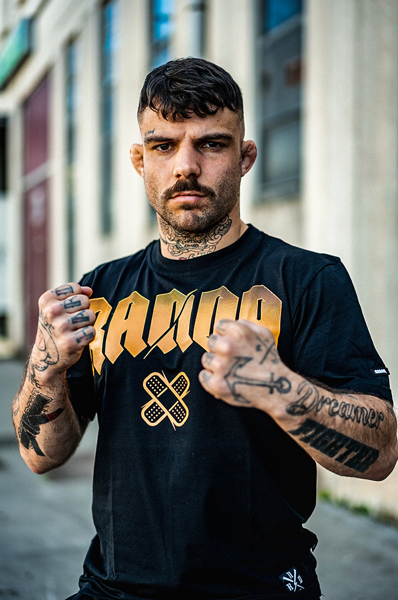 CLANDESTINE FIGHTERS [GOLDEN EDITION] T-SHIRT