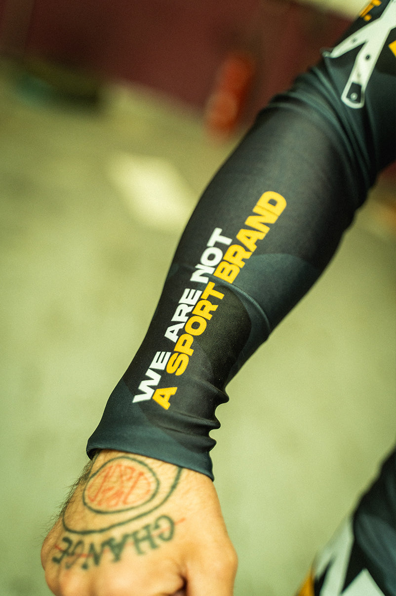 CLANDESTINE FIGHTERS RASHGUARD