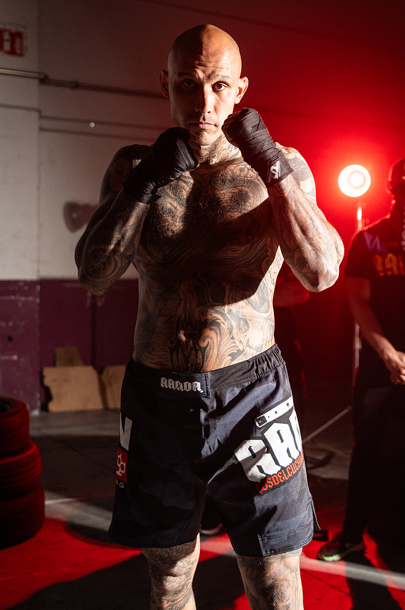 THE KNIFE GANG MMA SHORT [BLACKCAMO & RED]