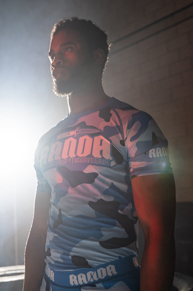 THE KNIFE GANG RASHGUARD [LIGHT BLUECAMO]