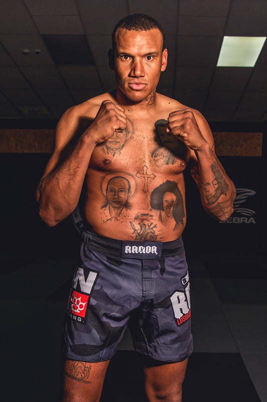 THE KNIFE GANG MMA SHORT [BLACKCAMO & RED]