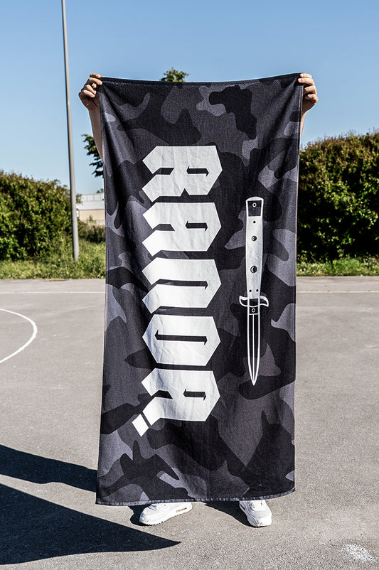 GUERRILLA TOWEL
